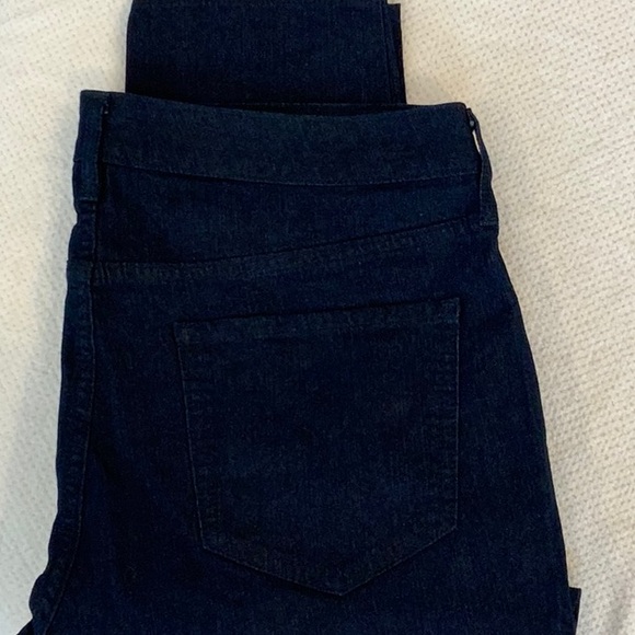 Old Navy dark rinse super skinny jeans - Picture 2 of 2
